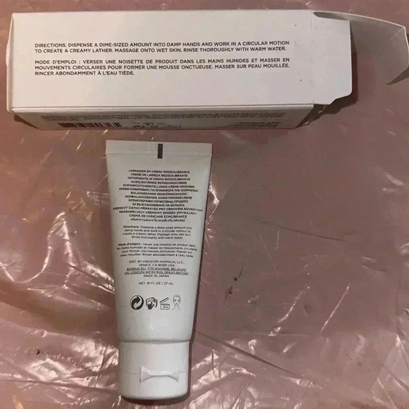 3/$30 NIB Hourglass Equilibrium Rebalancing Cream Cleanser - Picture 3 of 3